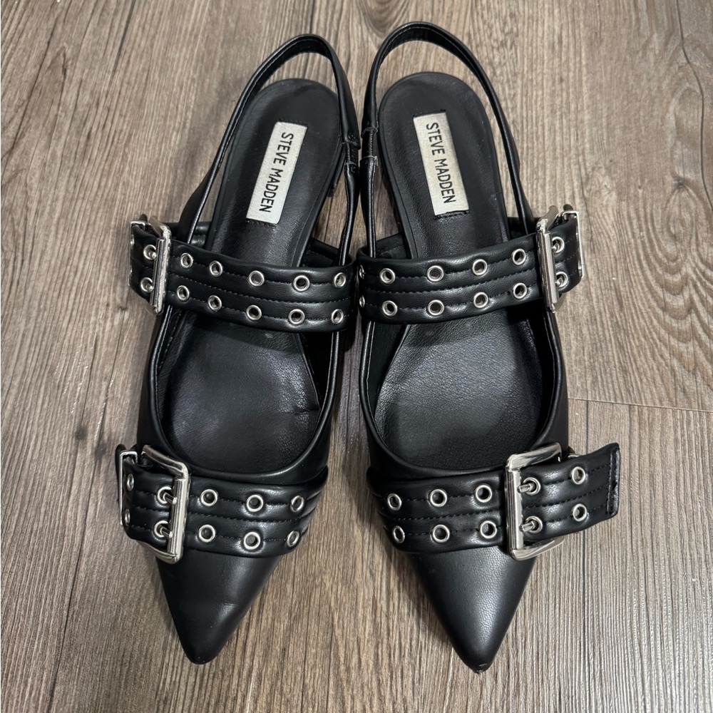 steve madden buckle flats